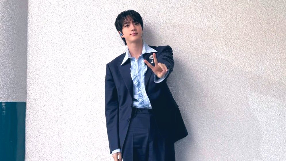 Jin on Apple Music 🍎 tweet media