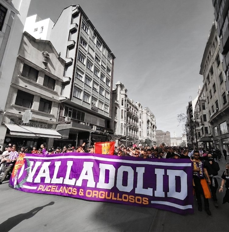 komandovioleta's tweet photo. On tour Cultural Leonesa - Real Valladolid 
¡Pucelanos y orgullosos! https://t.co/rLHWwjooUJ