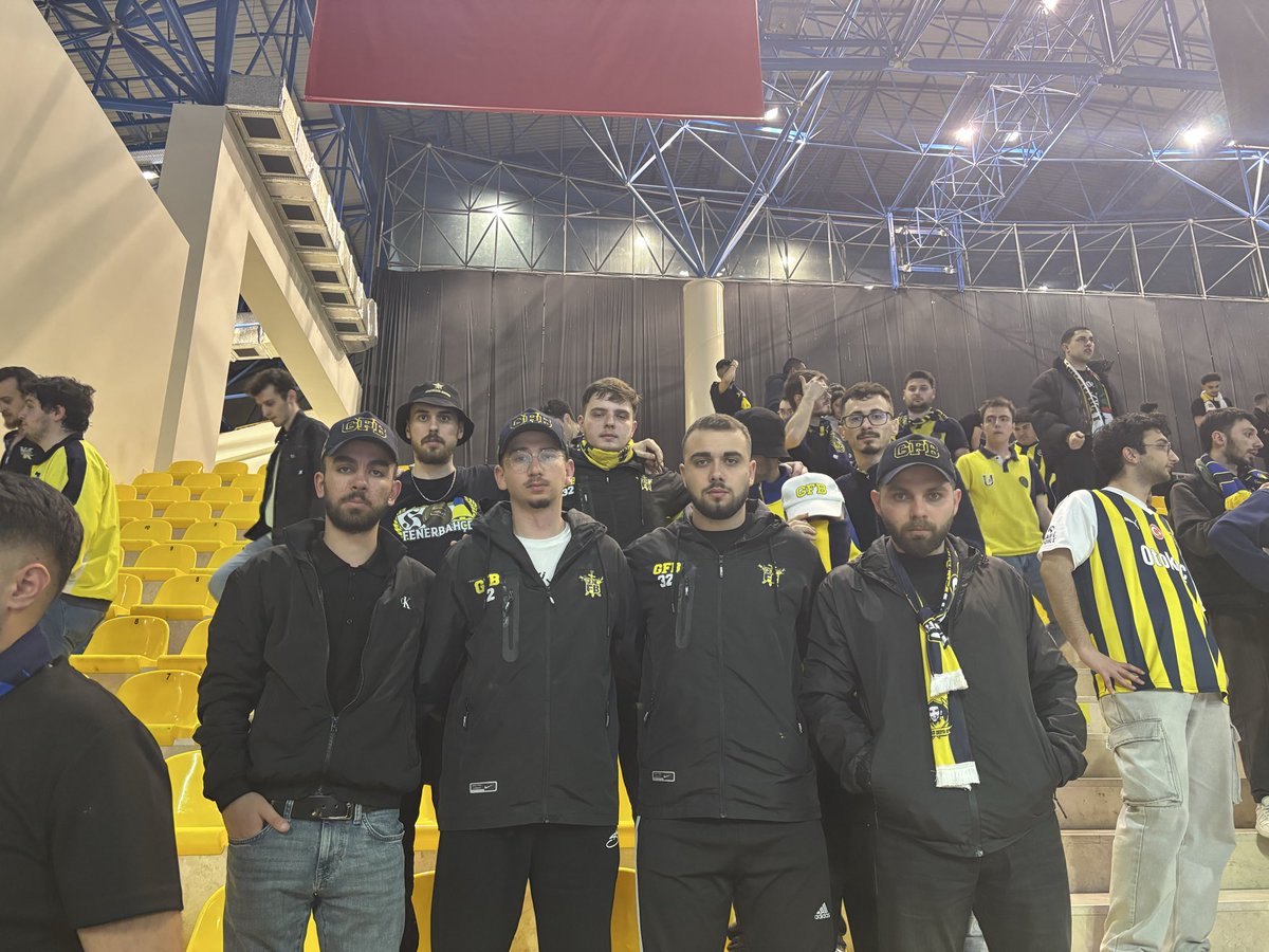 Sevmesini bilene Fenerbahçe her yerde!

Fenerbahçe erkek voleybol takımımızı gs karşısında yalnız bırakmamak için Eskişehirdeydik.

#SpartanHools