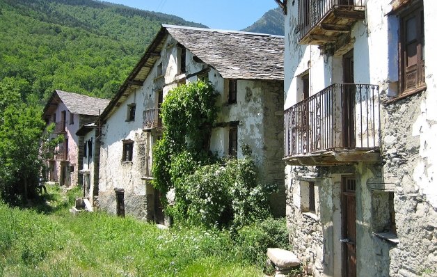 nascudaalasegarra tweet media