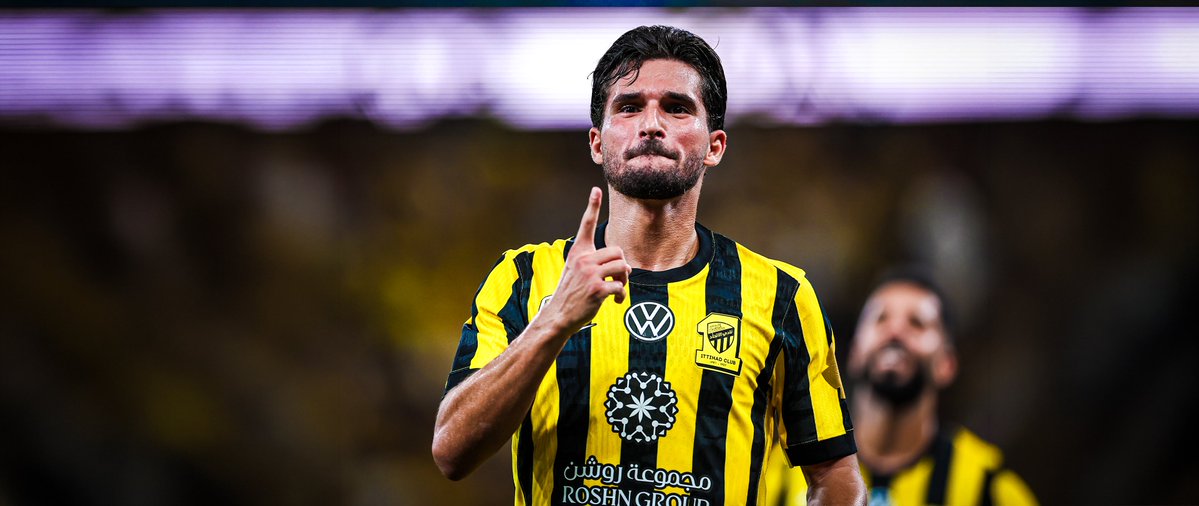 عــز | AZ • tweet media