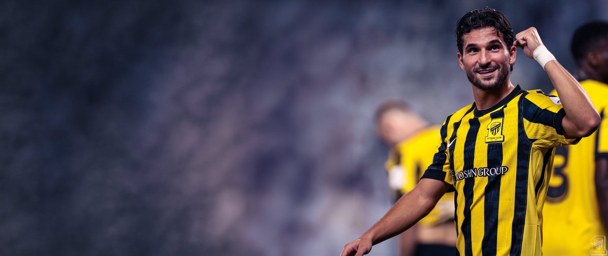 عــز | AZ • tweet media