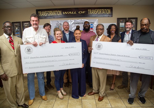 AASHTOsean's tweet image. The Mississippi #Transportation Commission hosted a TAP check presentation ceremony. #stateDOT #transportation #road #pedestrian #roadway #mobility #infrastructure #walking #bicycle #bike #travel  @aashtospeaks @MississippiDOT @tatereeves @USDOTFHWA  mdot.ms.gov/portal/news_re…