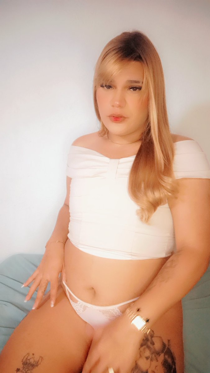 Victoria 🪽✨ tweet media