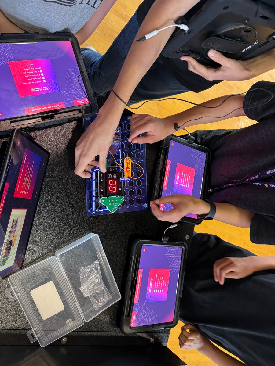 EnergyEdFdn's tweet photo. Here's a snapshot of some of our newest EnergyXP activities from an XP visit with 7th &amp; 8th graders! Interested in bringing EnergyXP to your school, office, or community? Visit our website &amp; submit a request form! We're open for requests for the 26 - 27 school year! 🩵 https://t.co/5wxVazSBjt