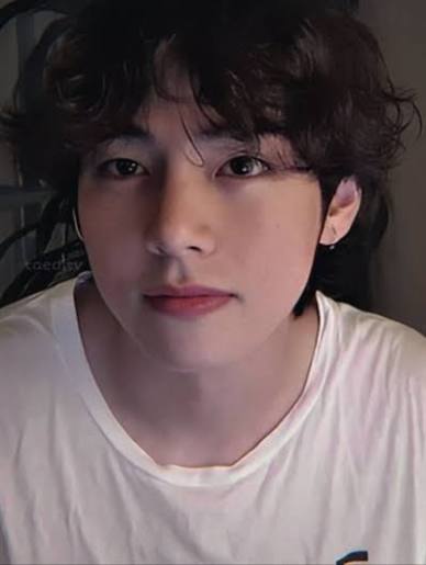 Kim taehyung tweet media