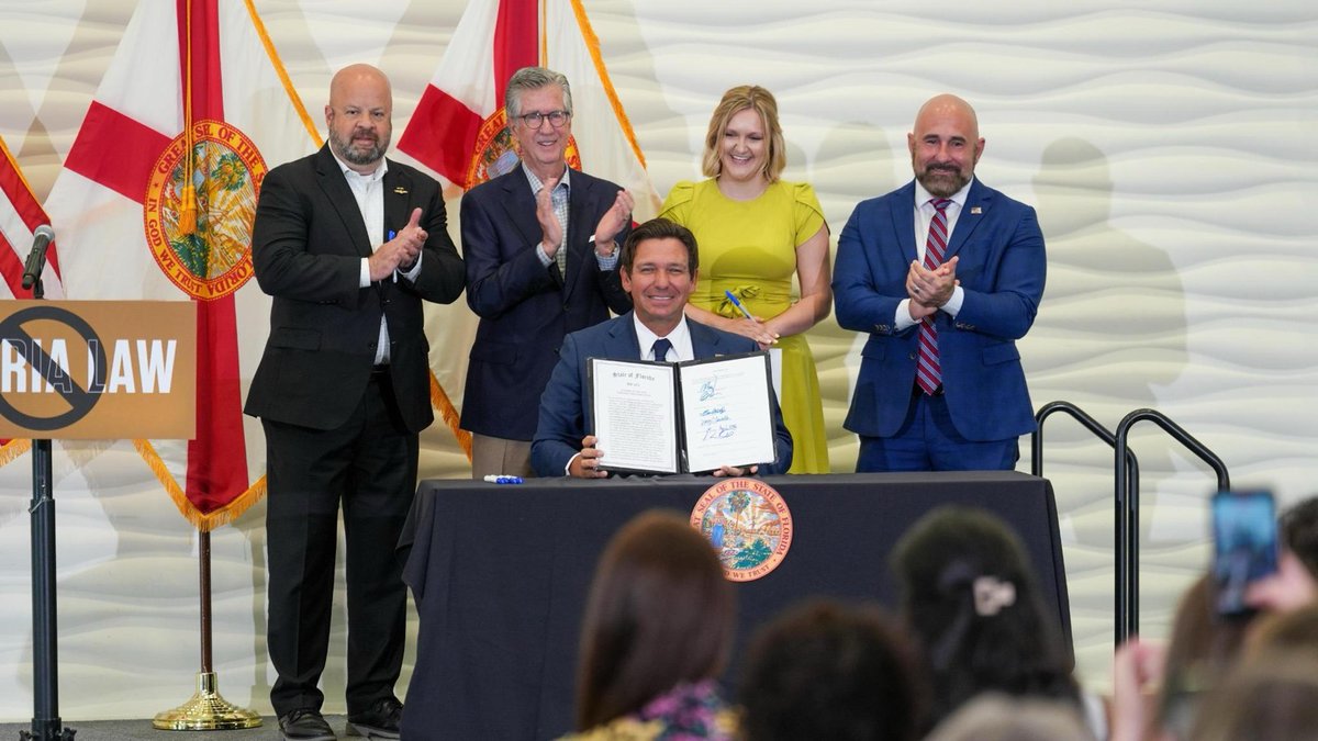 Jay Collins tweet media