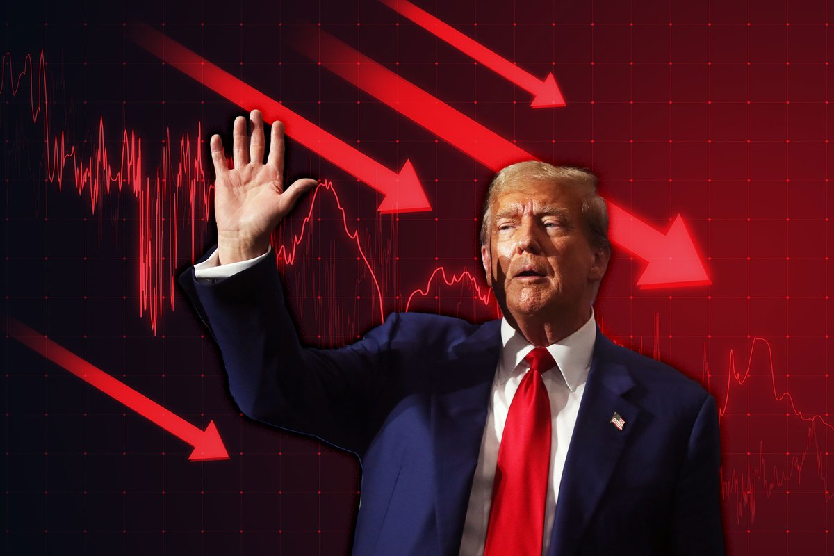 Rahul_2503's tweet photo. 🚨🇺🇸 𝐌𝐚𝐫𝐤𝐞𝐭𝐬 𝐏𝐀𝐍𝐈𝐂 𝐀𝐟𝐭𝐞𝐫 𝐓𝐫𝐮𝐦𝐩 𝐈𝐫𝐚𝐧 𝐒𝐩𝐞𝐞𝐜𝐡:
Trump warns Iran could be “taken out in one night,” triggering a 𝐬𝐡𝐚𝐫𝐩 𝐫𝐞𝐯𝐞𝐫𝐬𝐚𝐥 across stocks, oil, and crypto markets.

𝐔.𝐒. 𝐟𝐮𝐭𝐮𝐫𝐞𝐬 under pressure 📉 though off day's low.

𝐂𝐫𝐲𝐩��𝐨 𝐅𝐞𝐚𝐫 𝐚𝐧𝐝 𝐆𝐫𝐞𝐞𝐝 𝐈𝐧𝐝𝐞𝐱 showing Sentiment still in Extreme Fear (𝐂𝐮𝐫𝐫𝐞𝐧𝐭𝐥𝐲 𝟏𝟒)

$BTC $ETH and some top altscoins are making some 𝐫𝐞𝐛𝐨𝐮𝐧𝐝𝐬 while $PAXG - Gold is cooling off. 𝐎𝐢𝐥 𝐟𝐮𝐭𝐮𝐫𝐞𝐬 are on a rising trend 📈, and 𝐇𝐨𝐫𝐦𝐮𝐳 𝐒𝐭𝐫𝐚��𝐭 situation is still under uncertainty, which is a really worrying sign for the markets. This war could trigger a 𝐠𝐥𝐨𝐛𝐚𝐥 𝐫𝐞𝐜𝐞𝐬𝐬𝐢𝐨𝐧. 𝐎𝐢𝐥 𝐩𝐫𝐢𝐜𝐞𝐬 could hit $𝟏𝟓𝟎. On top of this 𝐃𝐗𝐘 trending around 99-100, a strong signal for $USD.

I think this current situation is very 𝐯𝐨𝐥𝐚𝐭𝐢𝐥𝐞, many people are looking at history to predict the outcome. 

But we all know 𝐌𝐫. 𝐓𝐫𝐮𝐦𝐩
 can manipulate this market with his single speech/action, so it's better to wait and watch to make any kind of entries in any space.

#Bitget