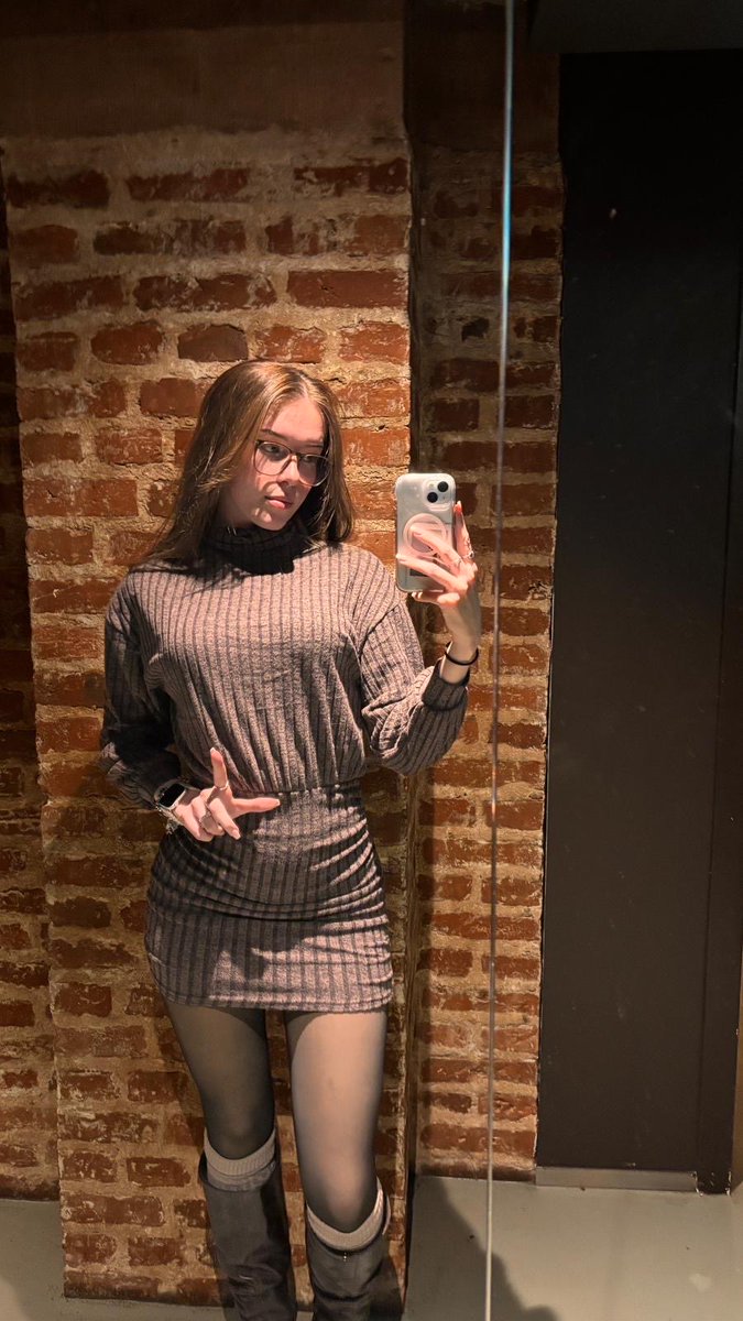 Queen Anna tweet media