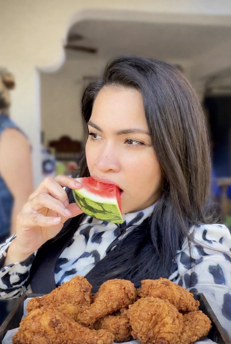 Leslie Motta tweet media