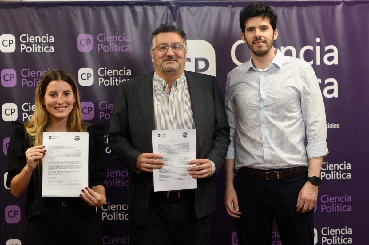 CpoliticaUBA's tweet photo. Fortalecemos la formación en comunicación política 📚

La Carrera de Ciencia Política (UBA) firmó un acuerdo con LOBBY Escuela. Cursos y capacitaciones en comunicación política, estrategia digital e innovación 💡Más herramientas y oportunidades para estudiantes y graduados 🎓 🚀 https://t.co/V8GKA2Nirn