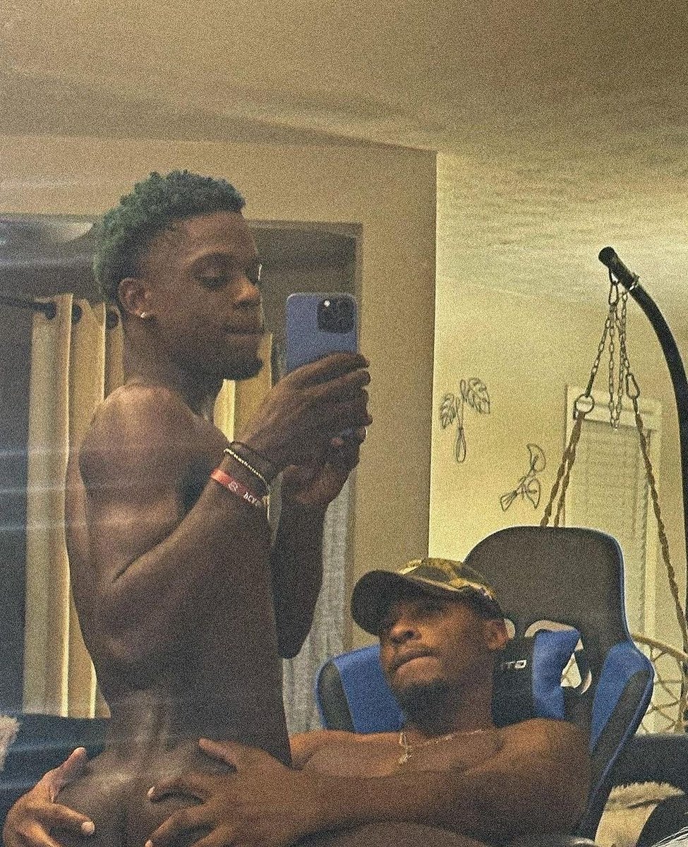 everything's gay tweet media