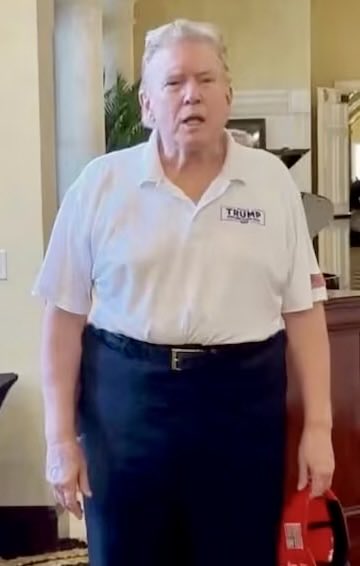 StevenTaub1's tweet image. And considering he's a "dried up old prune" unlike Springsteen,  you guys can't handle the real trump.. so you create homoerotic fantasies of him..
Because looking at the real trump makes you guys sick