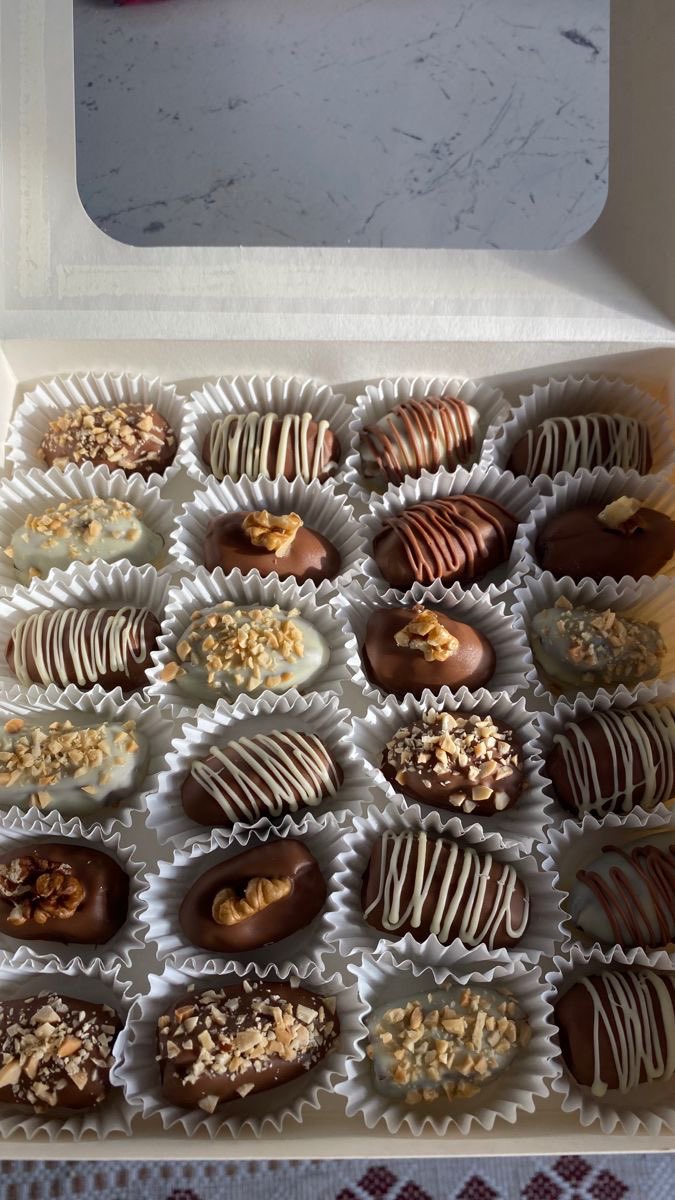 len ★ 8 IS FATE tweet media