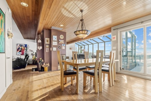 stephanebruyere's tweet image. No0072 Charlesbourg. Unifamiliale. Prix initial demandé 945,000$. Vendue 600,000$ #immobilier