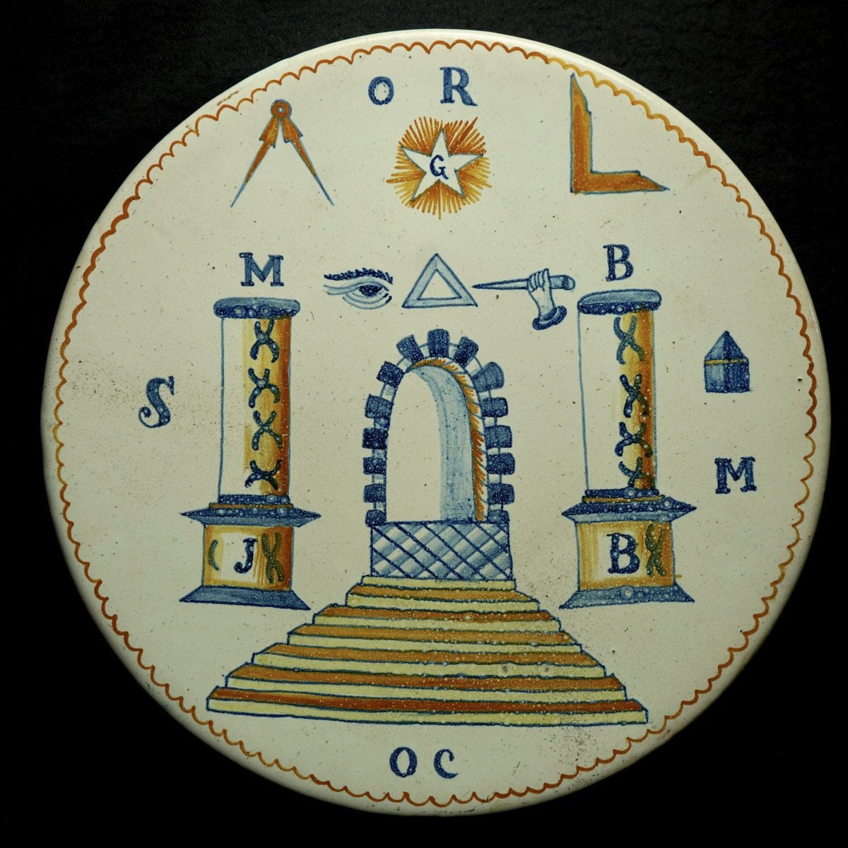 THE FREEMASON FURNACE
France tries Masonic hit squad in high-profile murder case msn.com/en-my/news/oth…
22 defendants on trial accused of operating covert hit squads