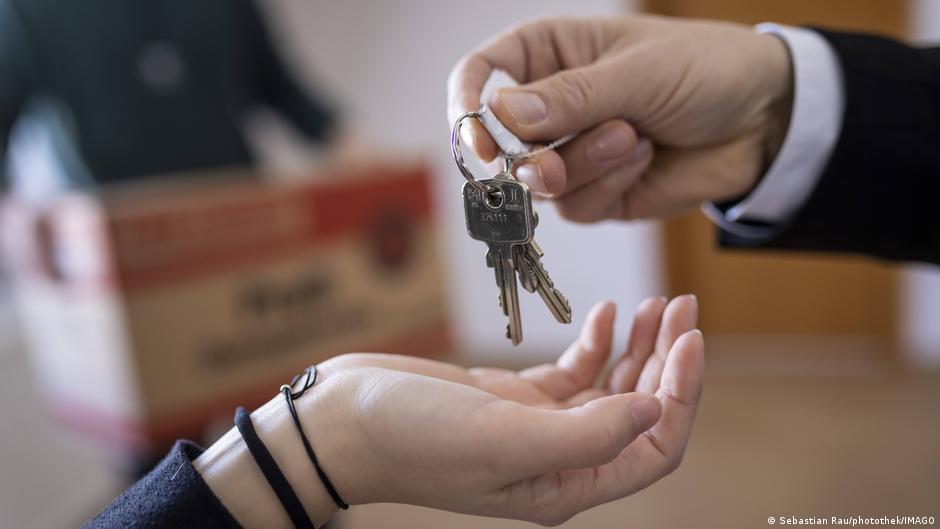 DW на русском tweet media