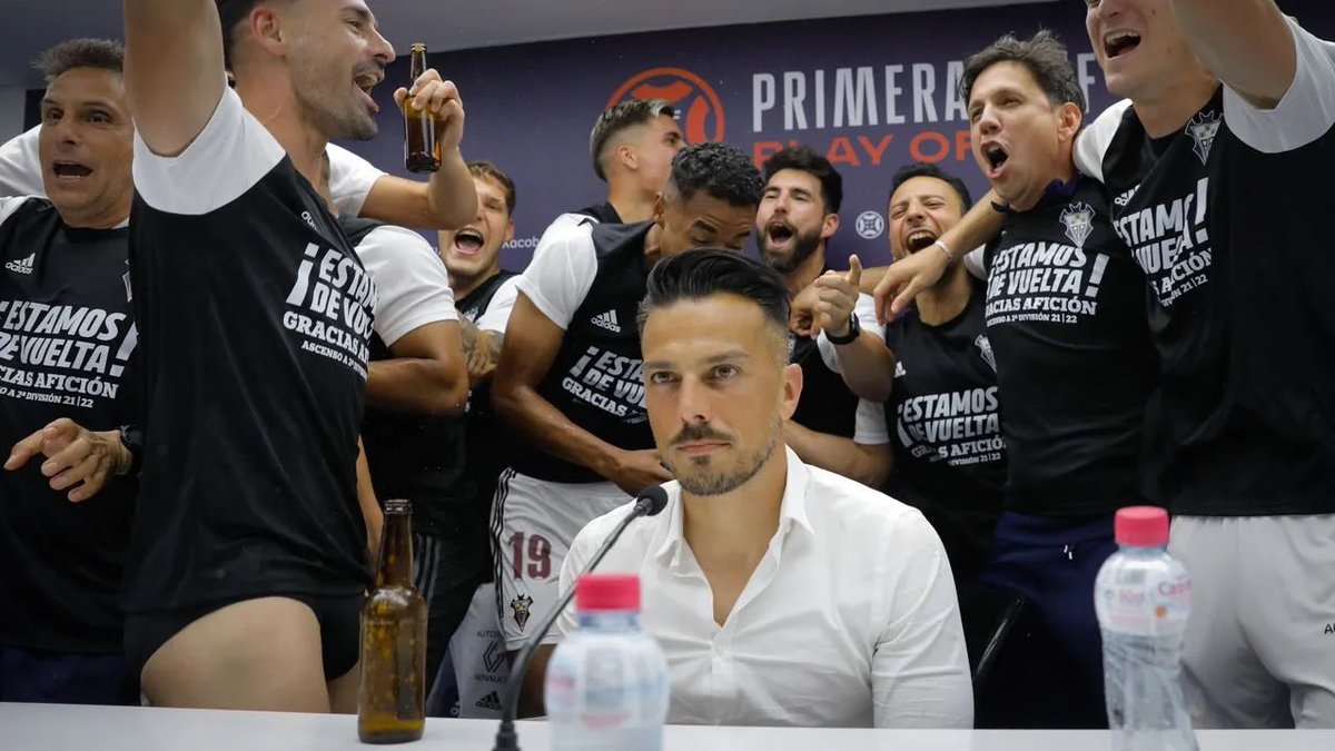 Raúl tweet media