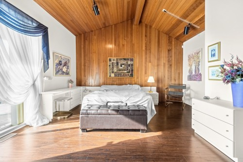 stephanebruyere's tweet image. No0072 Charlesbourg. Unifamiliale. Prix initial demandé 945,000$. Vendue 600,000$ #immobilier