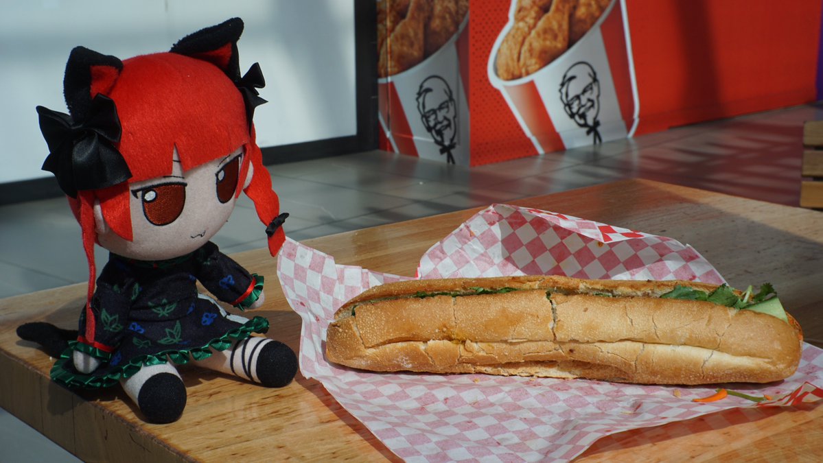 Been a while since I last posted fumos. I now own a Sony Alpha 5100, though I'm planning to get an OEM lens later this month.