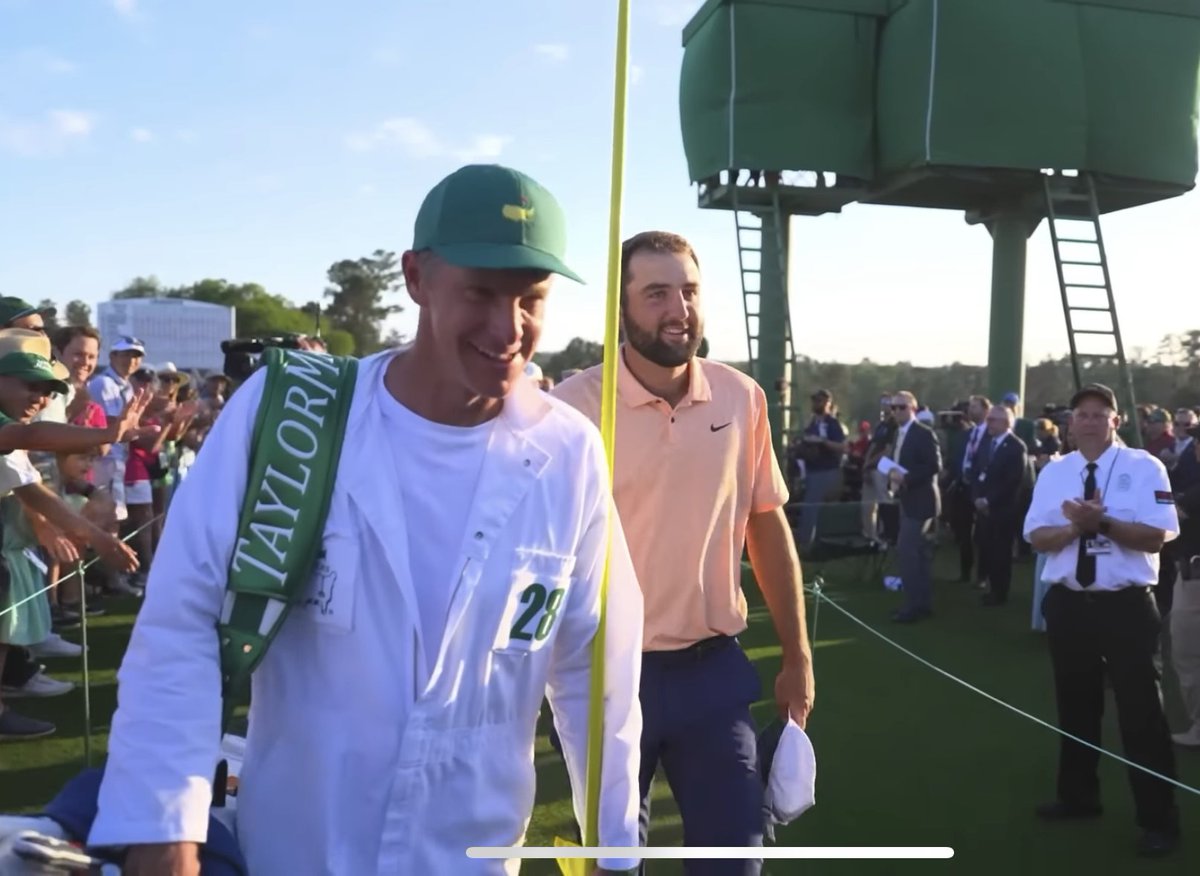 colbywaters_'s tweet photo. @KylePorterNS Scottie not wanting to make the walk alone after winning in ‘24 https://t.co/f6EljgvpWP