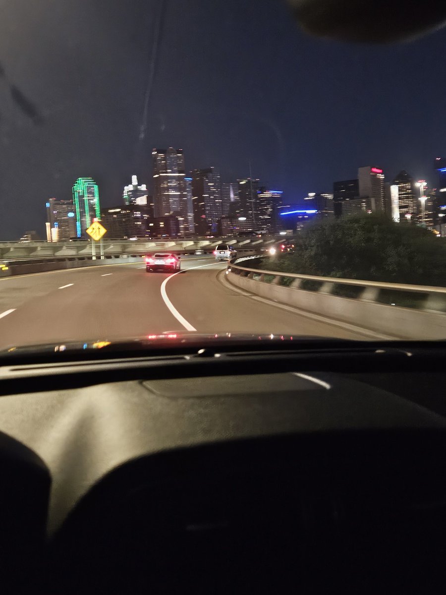 Thamannjr's tweet image. Amazing view heading to work. So Triple D.... #PonyUp