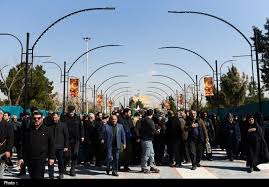 ایرانی جان میدهد
اما خاک هرگز
اینجا سرزمین سیمرغ و ققنوس
و عقاب است
و جایی برای جولان
کرکس و کلاغ و کفتارها نیست
#البرز_استوار
#خرمشهر_اقتصادی