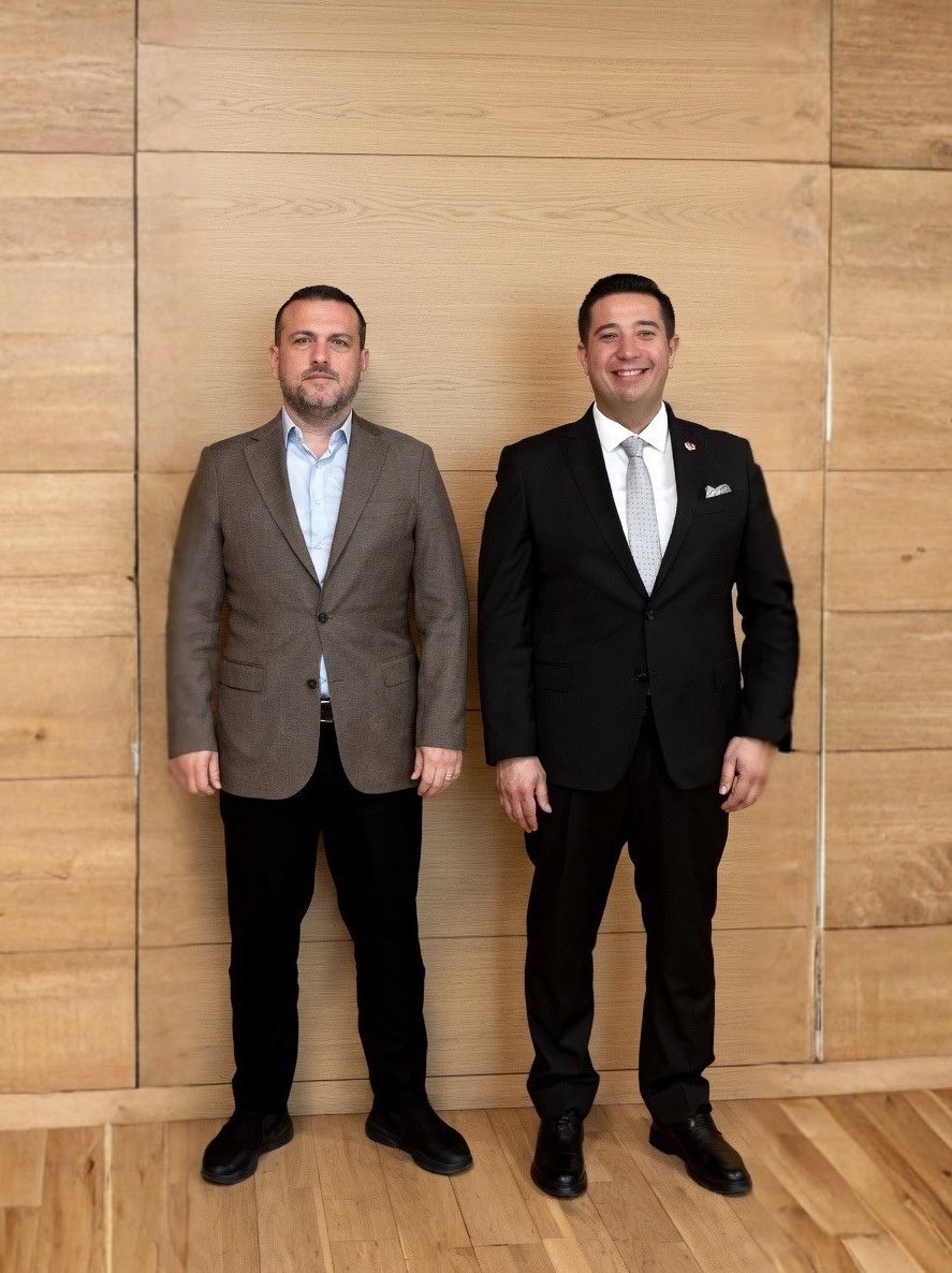 mehmet_baskoylu's tweet photo. 📍Türkiye Milli Olimpiyat Komitesi
Spor Hizmetleri Genel Müdürümüz, Prof. Dr. Veli Ozan Çakır’ı TMOK Başkanlığına seçilmesi dolayısıyla tebrik ediyor, yeni görevinde başarılar diliyorum. 🇹🇷🏅
#tmok #spor #kars #gsb https://t.co/ptpALwfnrW