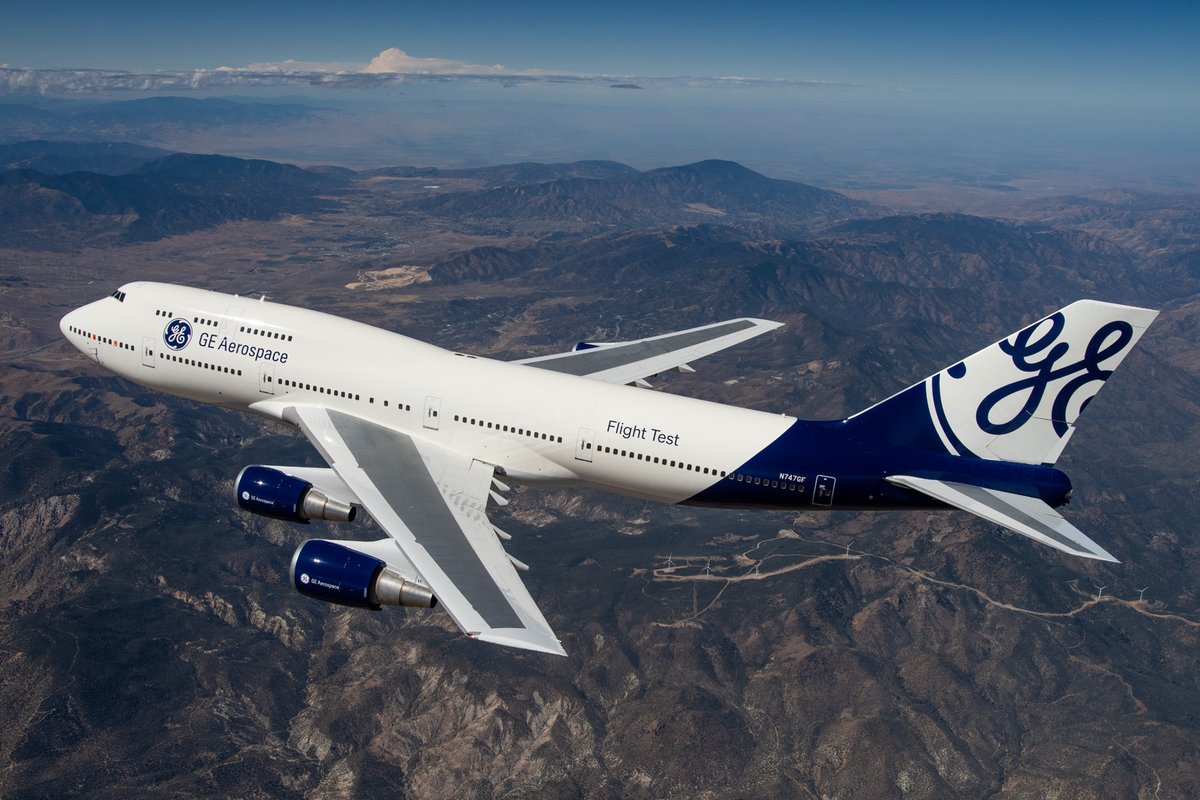 flightradar24's tweet image. The @GE_Aerospace 747 flying test bed is headed to Cincinnati today. The rare 747 was recently repainted—will your photo of the new livery be the first on JetPhotos and Flightradar24? flightradar24.com/N747GF/3f16cd38