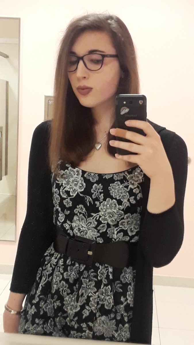 Liv Softly tweet media