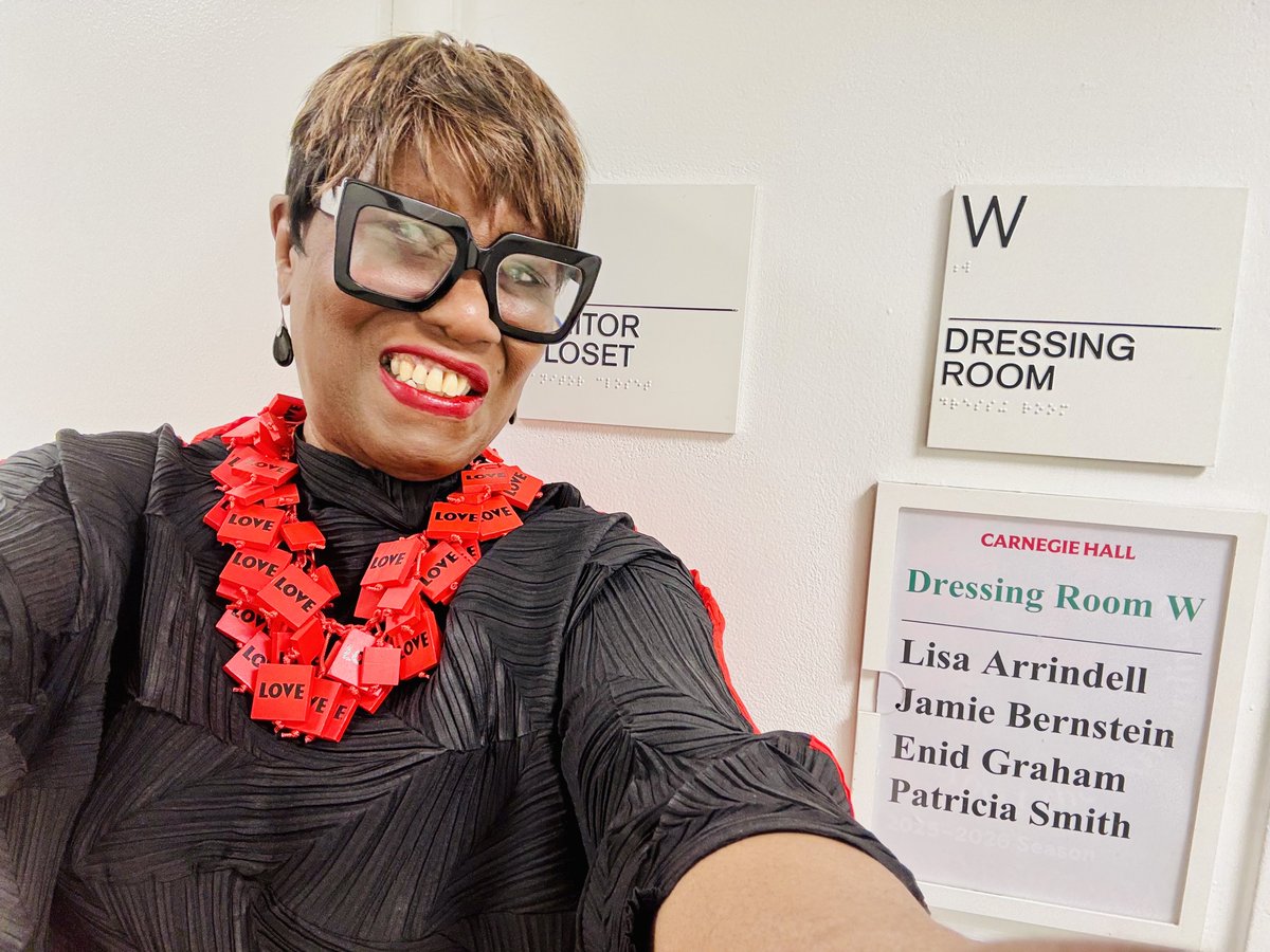 Patricia Smith tweet media
