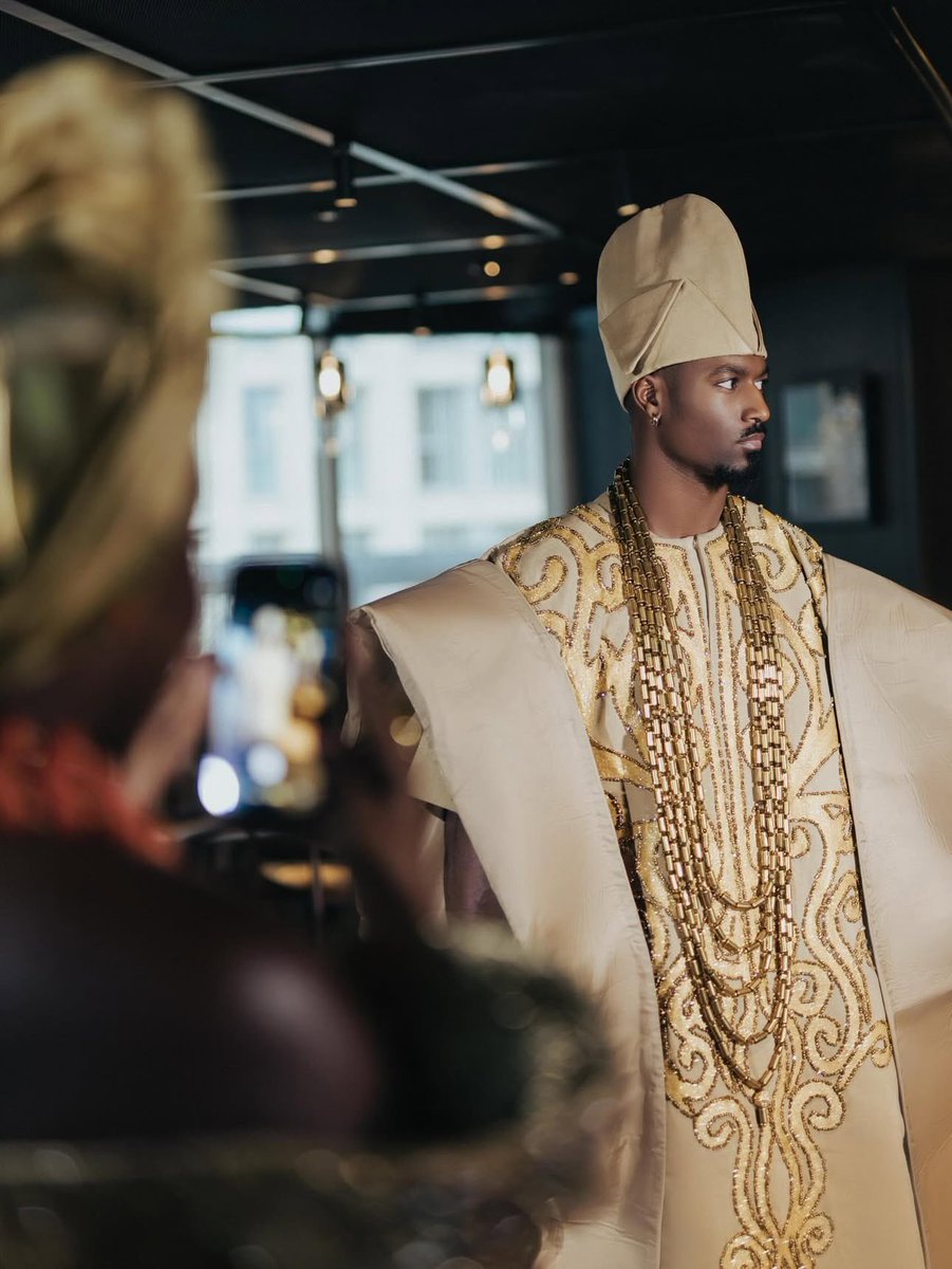 It’s Giving Whit tweet media