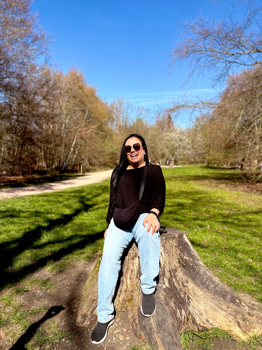 Dhvanikaa's tweet photo. Bank hols fun ☀️🕶️❤️ https://t.co/maPs92uEiJ
