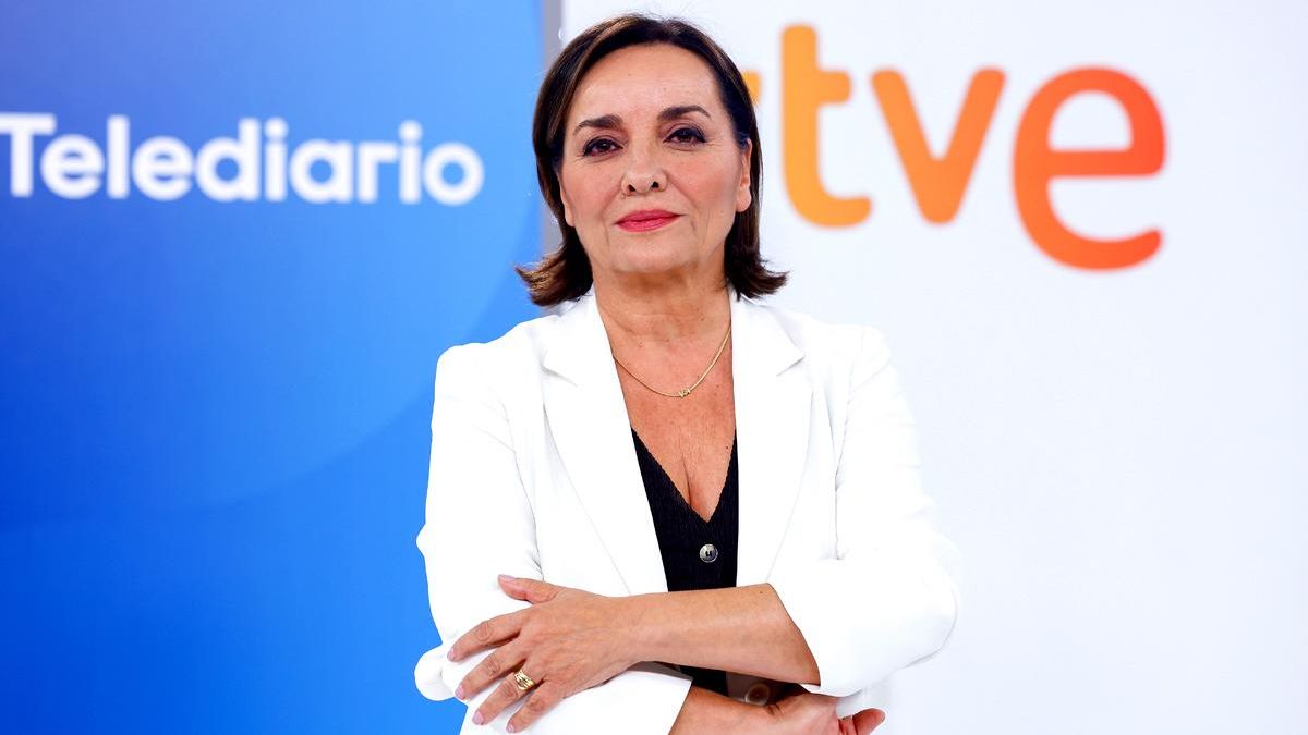 ¿CON QUIÉN TE QUEDAS? 🤔

🔄 Carlos Franganillo (Telecinco)
❤️ Pepa Bueno (La 1)