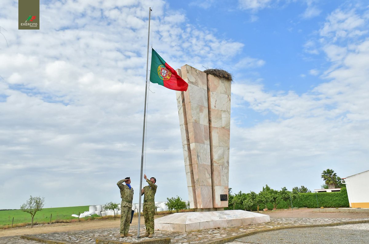 Exercito_pt's tweet photo. 🇵🇹 642.º Aniversário da Batalha dos Atoleiros

🛡️ Em Atoleiros, em 1384, Portugal não apenas resistiu — definiu uma forma de combater que viria a marcar decisivamente a crise de 1383-1385. 

Desde sempre a honrar Portugal! https://t.co/zEtiwk1li4