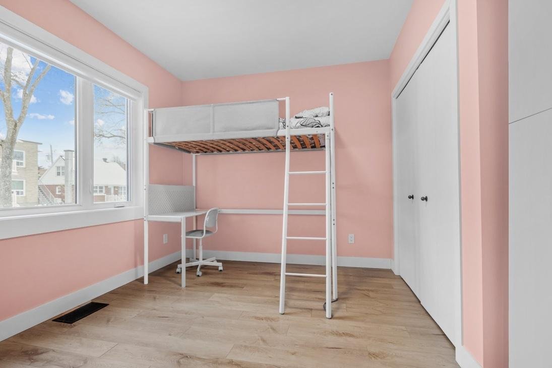 stephanebruyere's tweet image. No0075 St-Pascal (Limoilou). Duplex. Prix demandé 659,000$. Vendue 740,000$. Acquise en 2022 pour 289,000$. #immobilier #surenchère #flip #rénovations #rendement