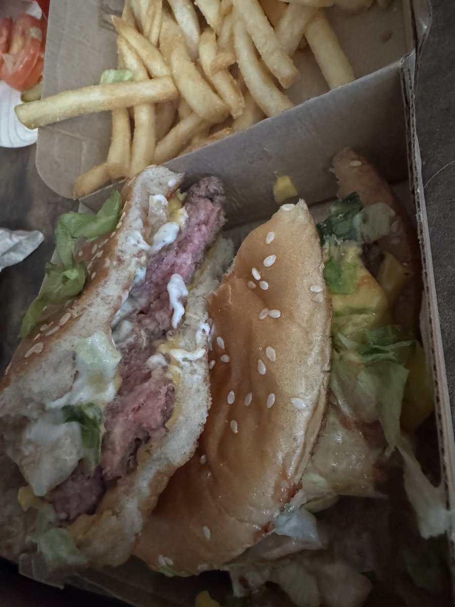 13tazz13's tweet photo. Hey @McDonalds @McDonalds_DMV I’m waiting…. https://t.co/tas7q6NA4e