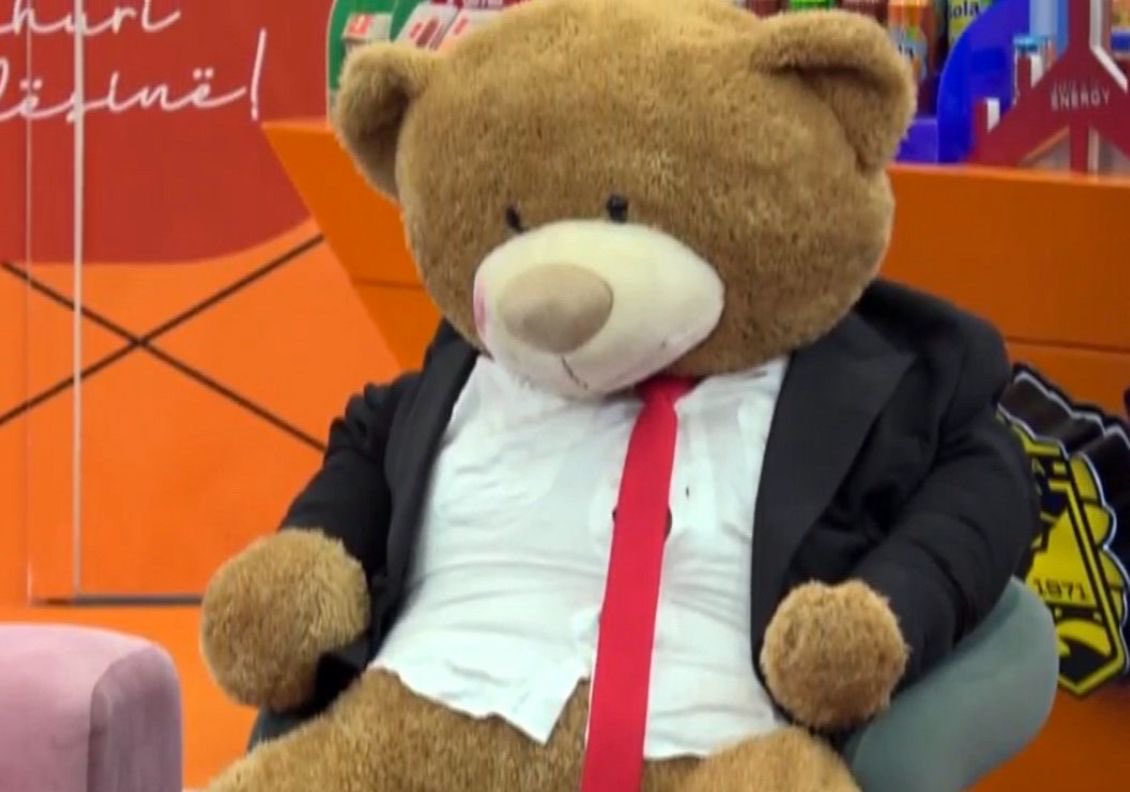 Sekretari i Partise Borgjeze tweet media