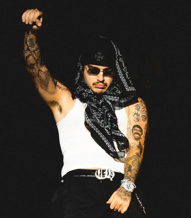 🕸️ ##Lyfë tweet media