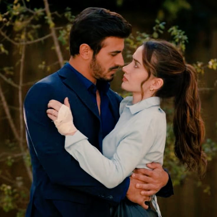 Cellestialstars's tweet photo. #Arafta • #MerTeş ~~ Damn, your eyes!💞👀💝 https://t.co/kAcTcb2oB0