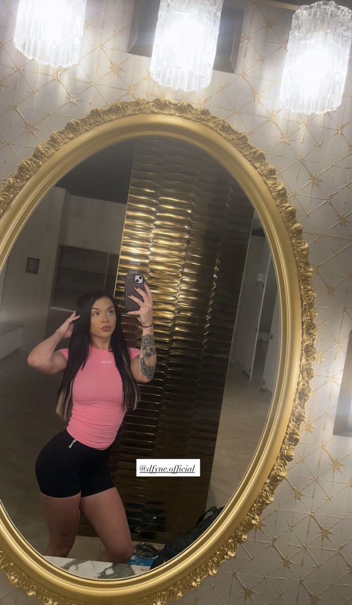 Pass Me The Torch. ↯ NOT @ElaynaBlack. tweet media