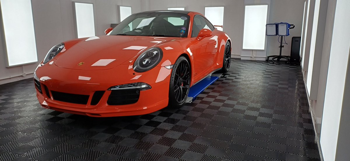 Robert Lloyd Arty tweet media