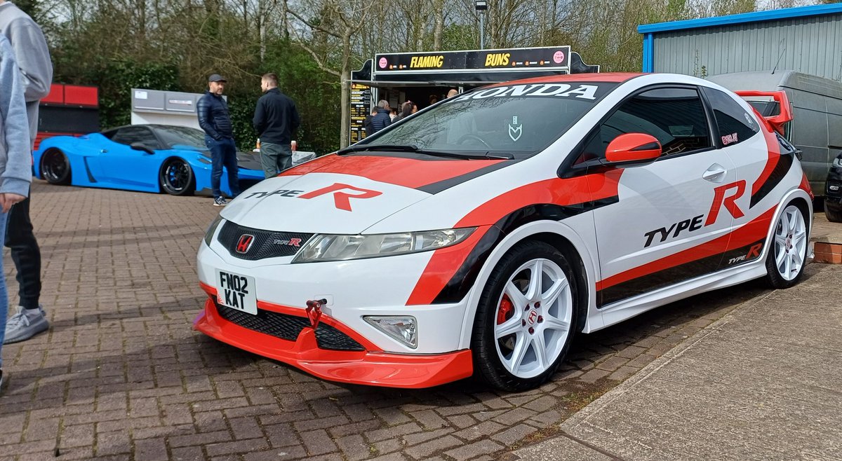 Robert Lloyd Arty tweet media