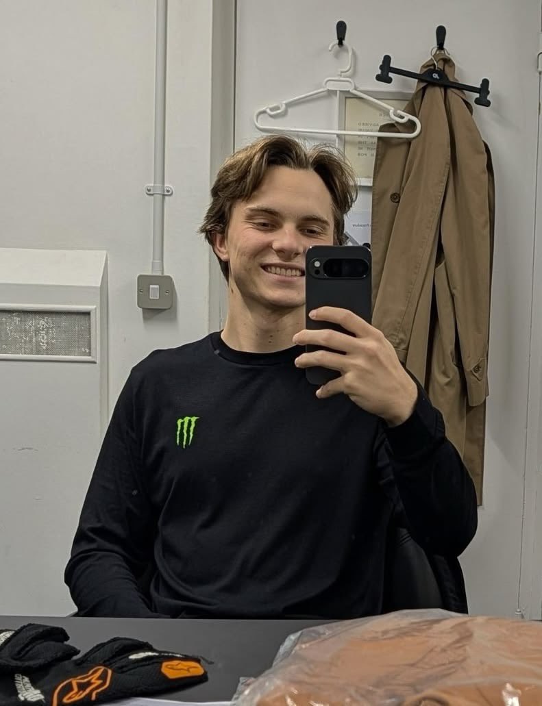 𝕒𝕝𝕚𝕤𝕒 ᯽ tweet media