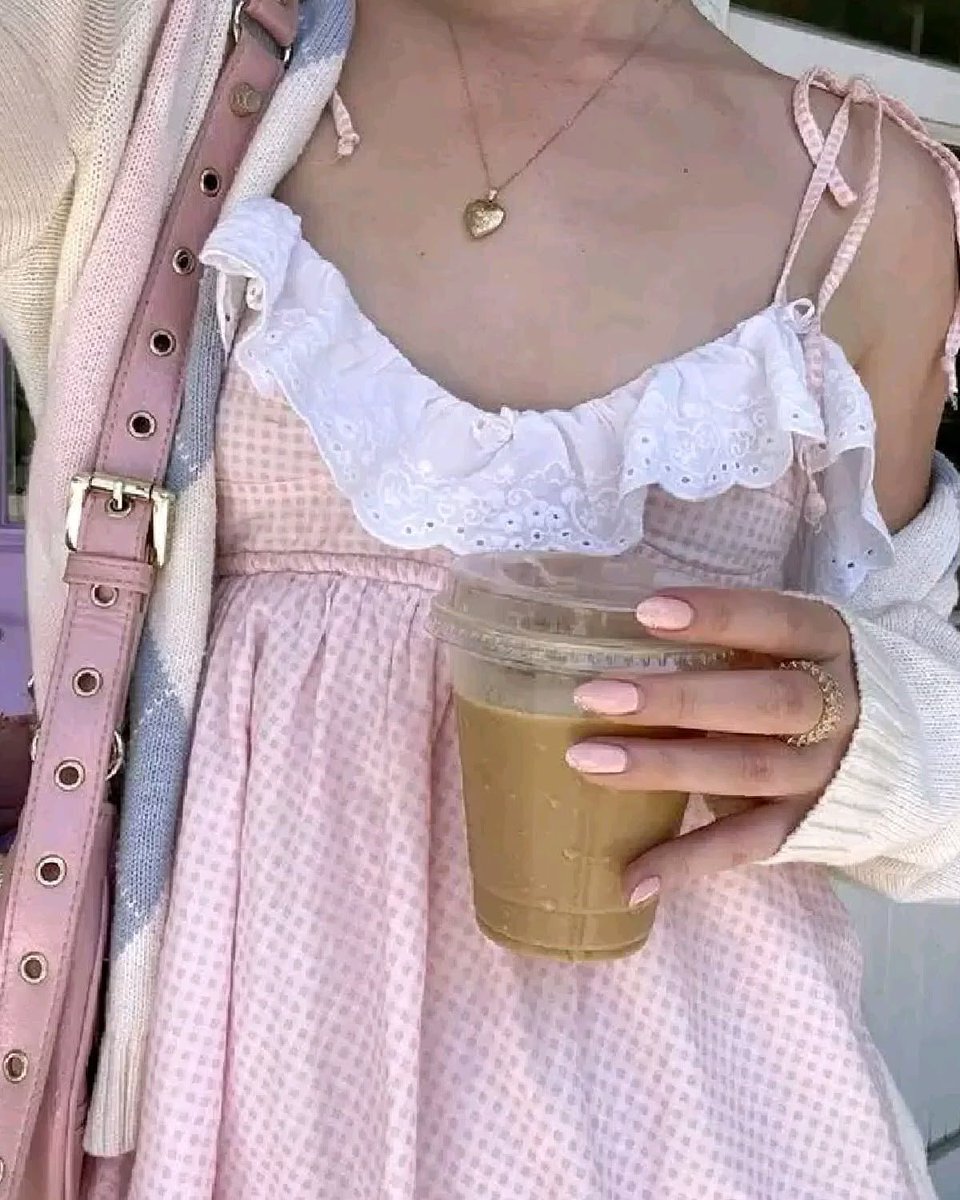 blushingdior's tweet photo. https://t.co/RiSASvUlzv