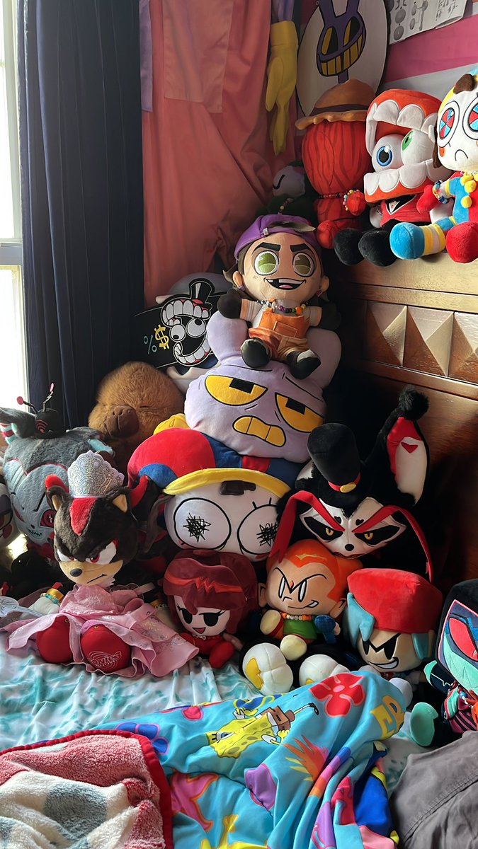 Arthur Pumpkinbun+Bluetoxins+Royalshark CEO tweet media