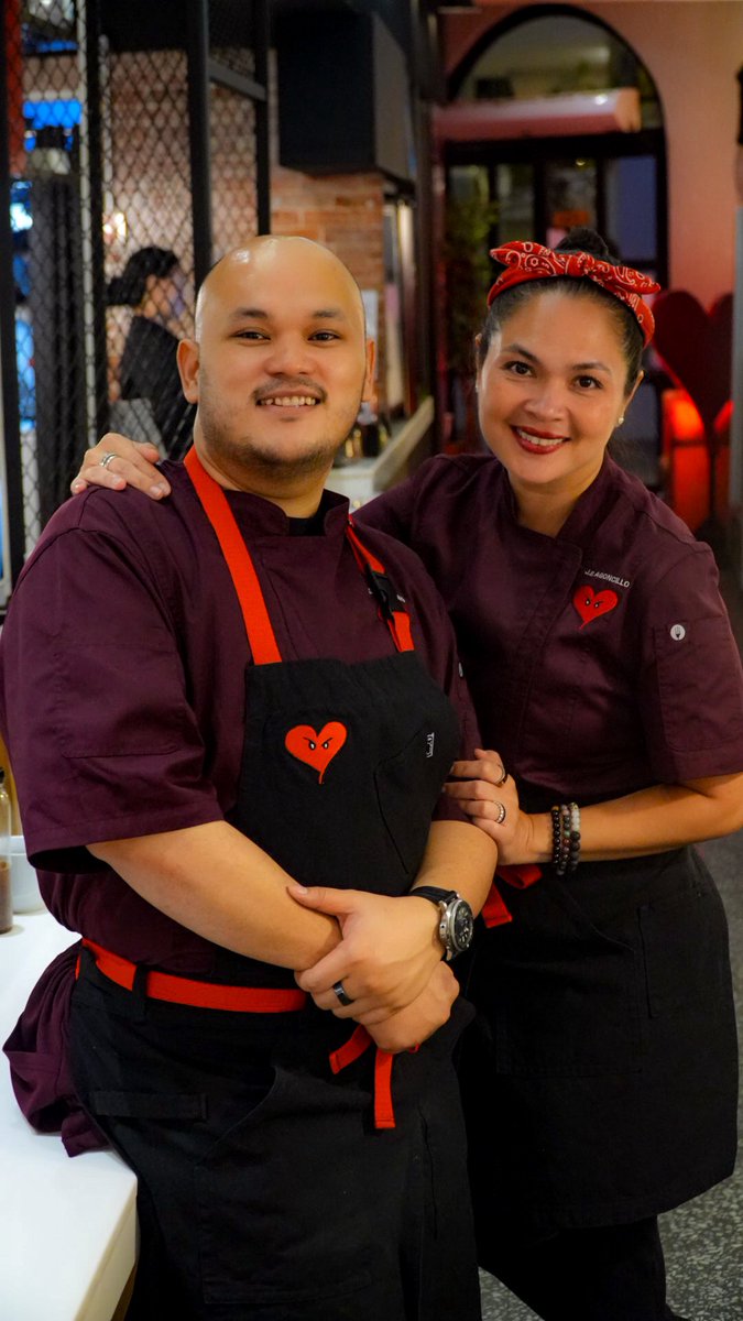 officialjudayph's tweet photo. Happy Easter from Chef Judy Ann & Chef Sonny! ✨ Welcome to our Chef’s Night April edition—let’s celebrate good food and great moments. ❤️
#JudyAnnSantos #ADChefsNight #AngrydoboPH #ThisIsLove #LoveEatRelationship https://t.co/yjZnskFPQl