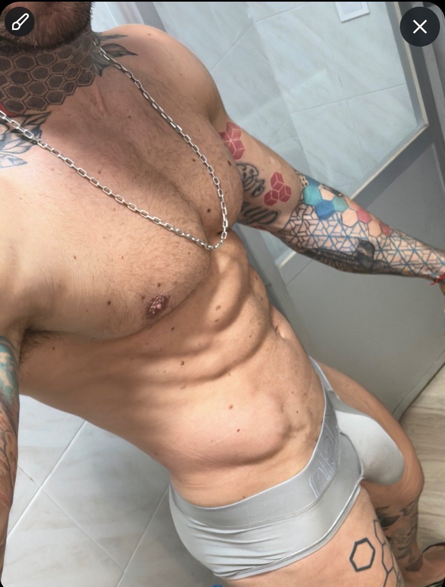 Viktor Onee 🛸 tweet media