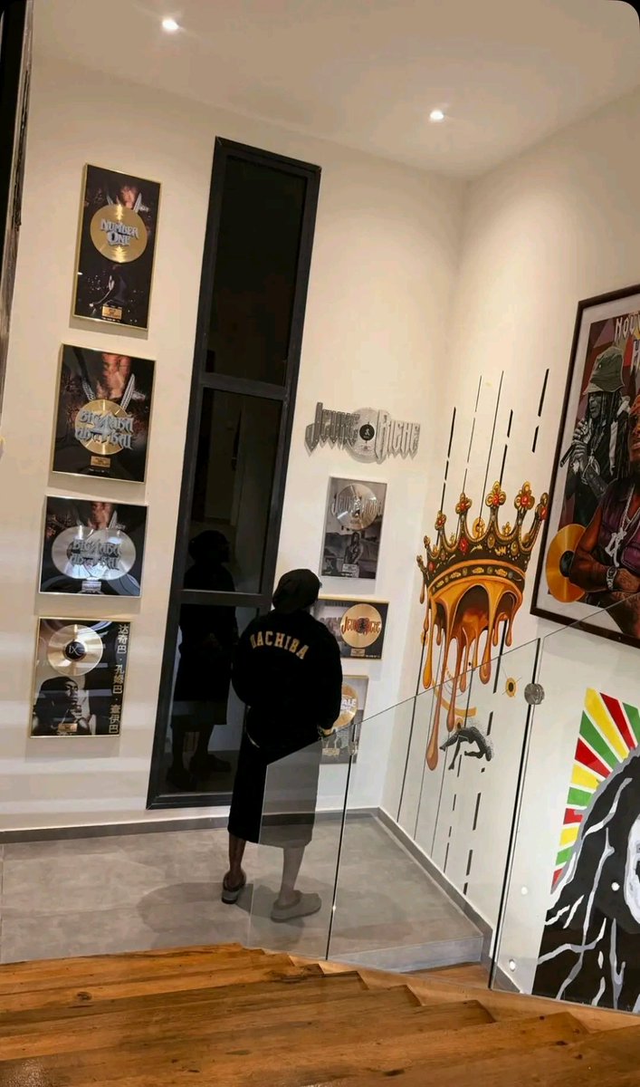 HIMRA NATION 1X tweet media