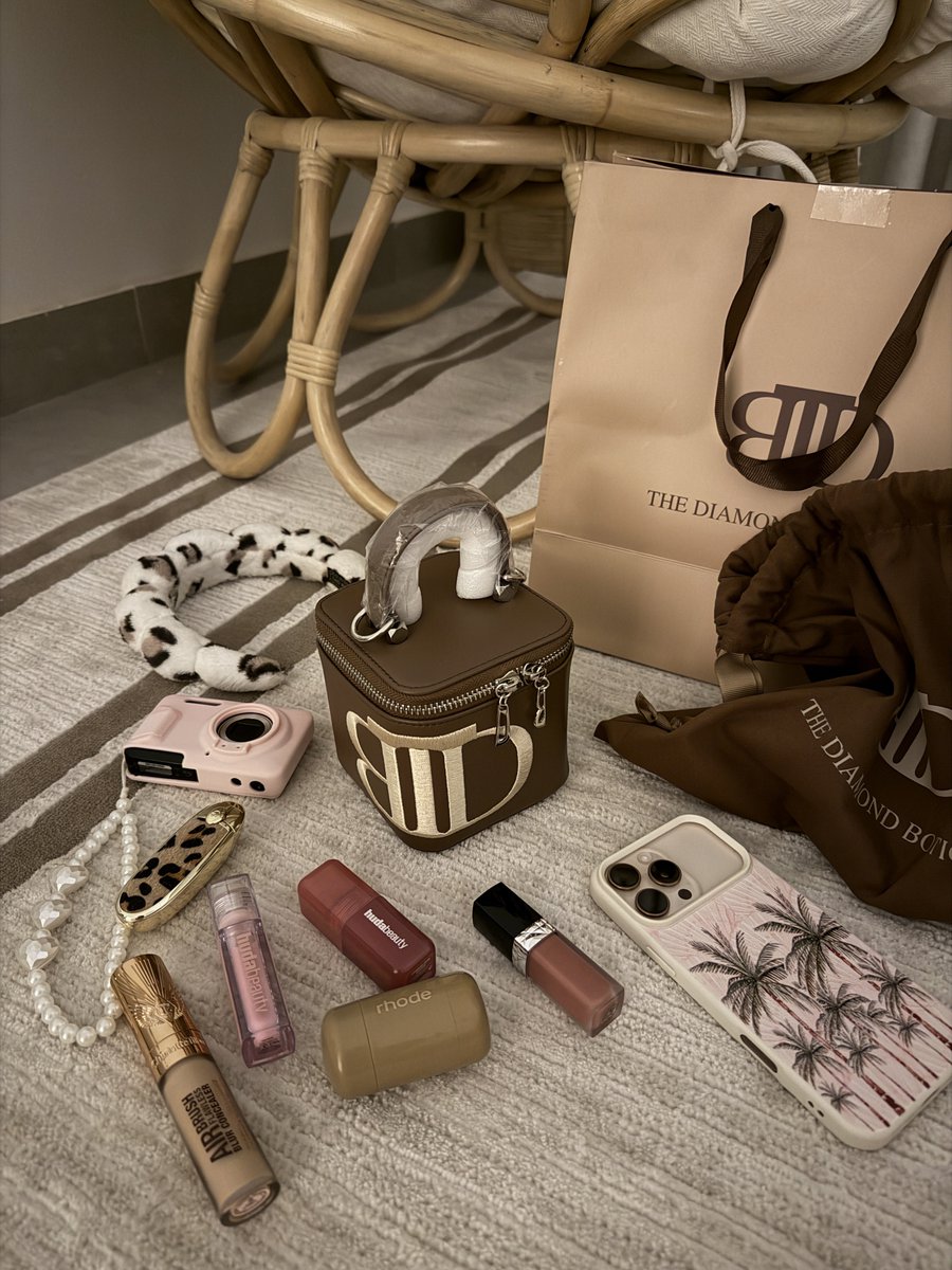 𝐿𝑒𝑛𝑎 ⭑ tweet media